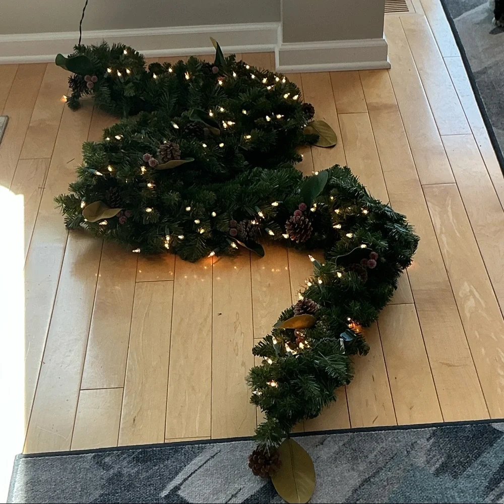 Pre-lit Green Holiday Garland with Pinecones and frosted berries - electric